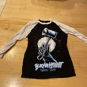 Black and white quarter sleeve shirt